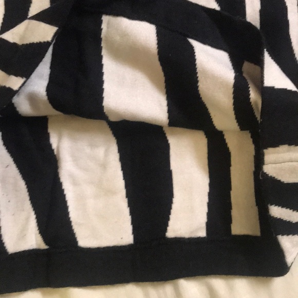 Forever21 Zebra Print Knitted Pencil Midi Skirt - Picture 7 of 8